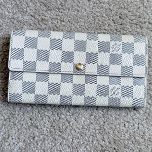 Louis Vuitton Damier Azur Sarah Wallet